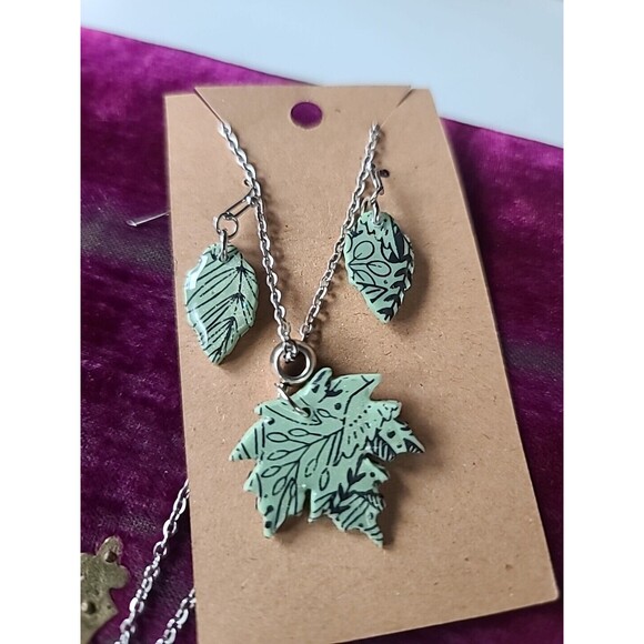 Multicolored Leaf Shaped Polymer Clay Jewelry Set, NEW - Picture 2 of 10